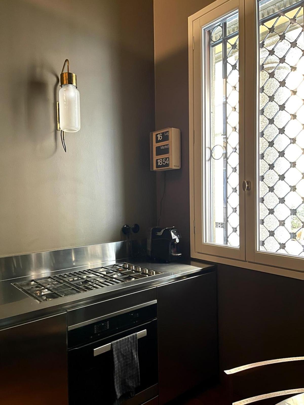 Bright And Quiet 1920's In The Center Appartement Milan